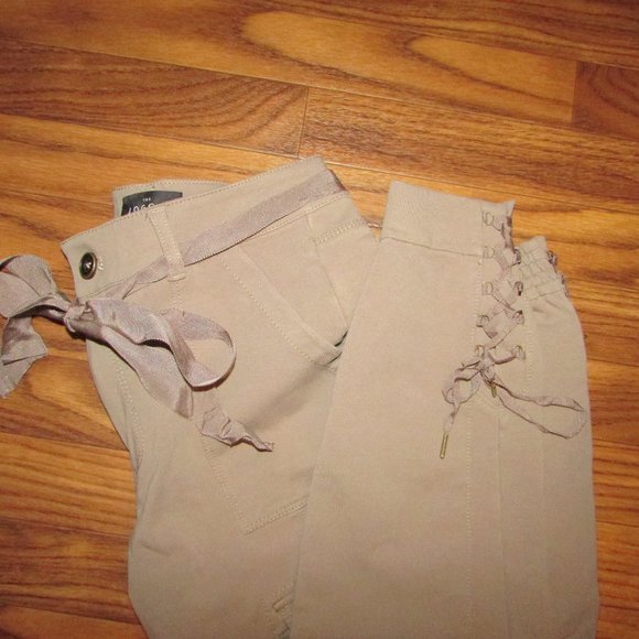 WHBM Ponte Jogger Pants - Picture 5 of 9